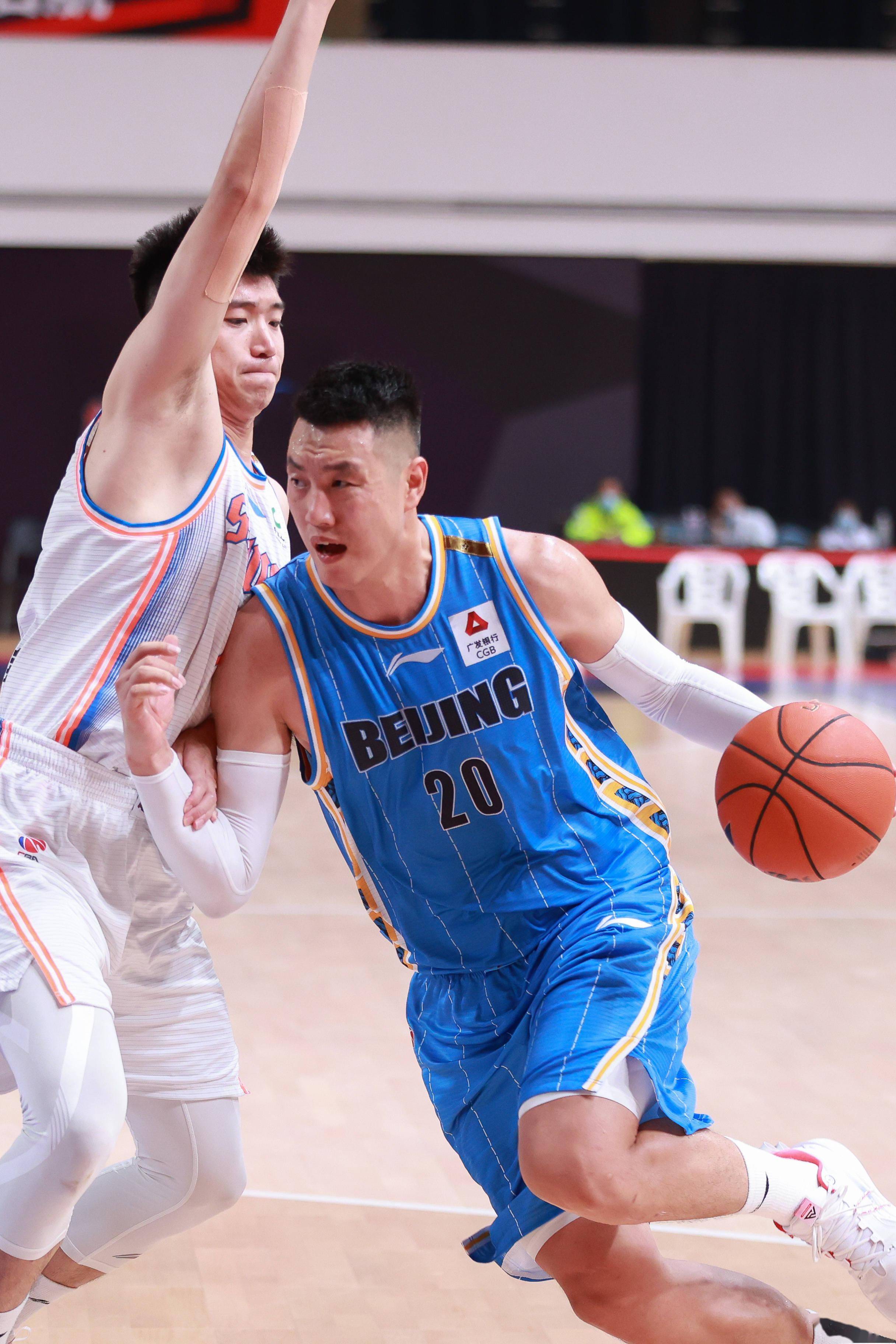 来遏制敌方 来遏制敌方